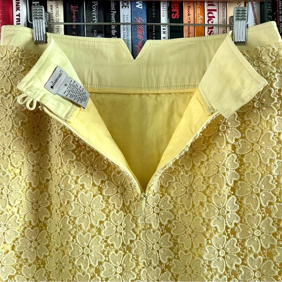 Anthropologie Elevenses Allamanda Buttercream Yellow Lace Pencil Skirt, size 10 - Picture 6 of 8